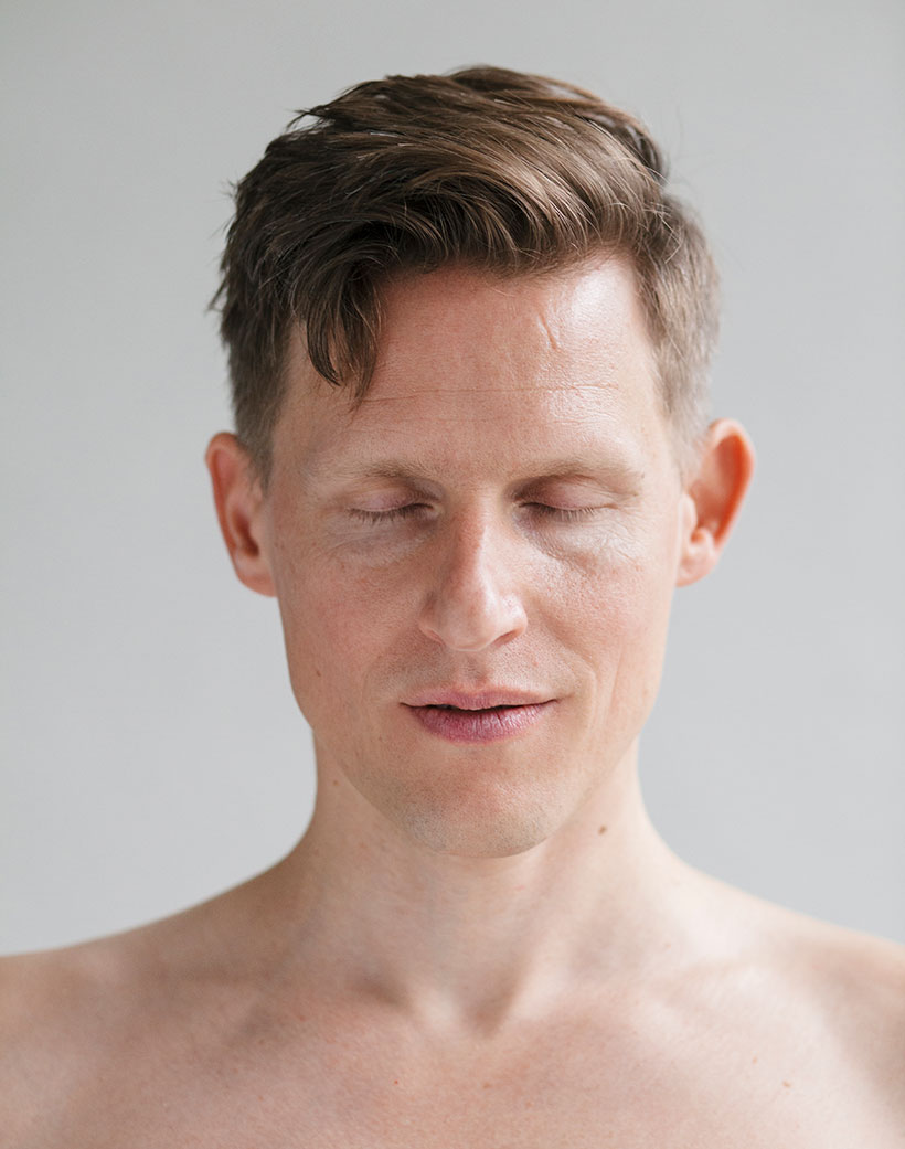 Felix Krammer ist Yogalehrer in München.